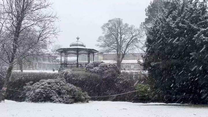 Buxton residents brave snow as Met Office warns of travel disruption in UK