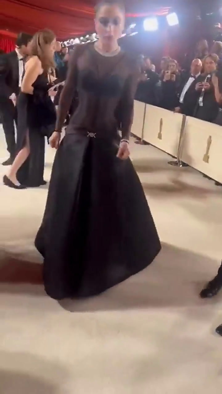 El gesto de Lady Gaga con un fotógrafo en la ceremonia de los Premios Oscar 2023