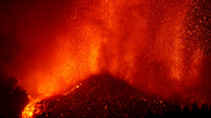 Watch live as Lava spews from volcano on Spanish island La Palma