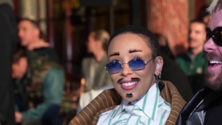 Doja Cat baffles fans with facial hair at Fashion Week - but there's a  message - Mirror Online