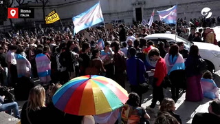Primera manifestación en Roma para pedir reconocimiento para los jóvenes transexuales