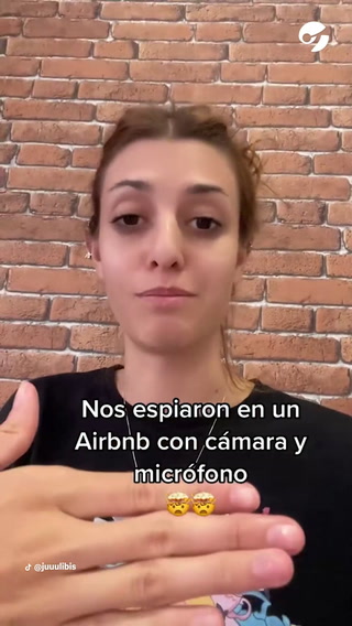 La insólita manera en que una argentina era espiada en un Airbnb de Madrid