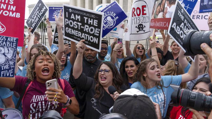 ¿Qué sucederá en EE.UU. frente a la anulación del derecho aborto?