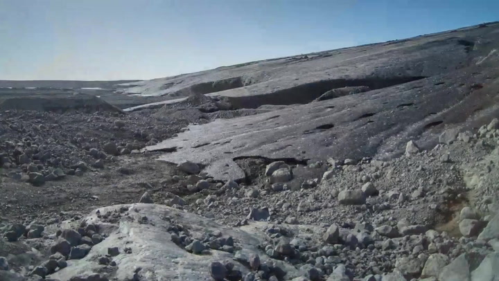 Icelandic glacier melts in six-week timelapse video