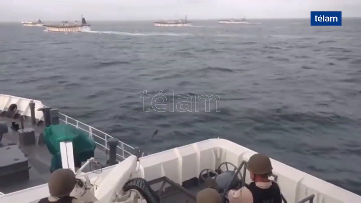 Un buque chino pescaba ilegalmente en aguas argentinas