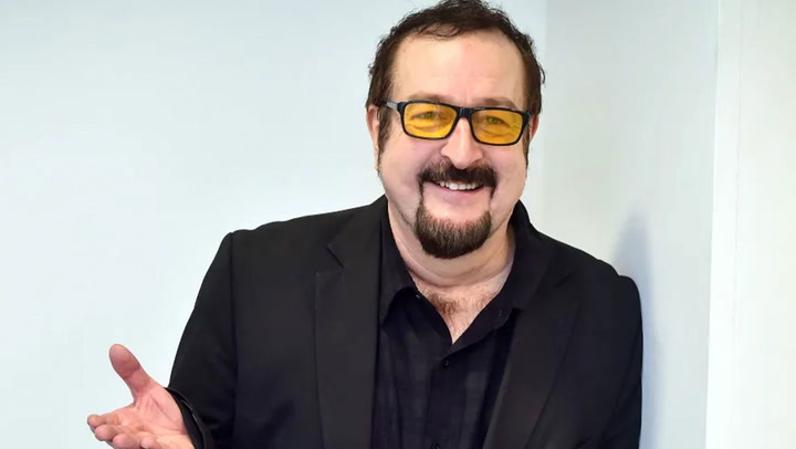 Radio 2 presenters in tears on air after Steve Wright death