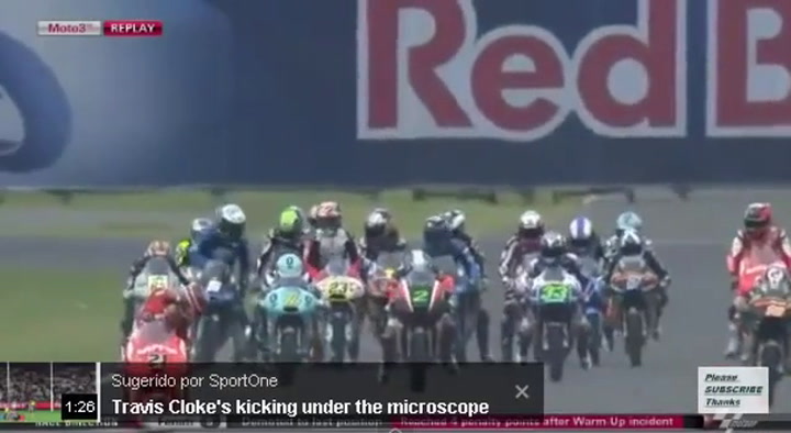 En 2015, en Argentina, le pateó la moto a un rival - Fuente: YouTube