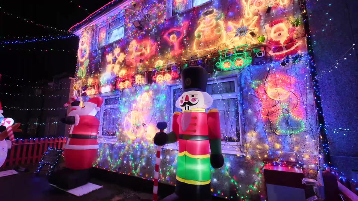 Christmas fan decorates house with 30,000 festive lights