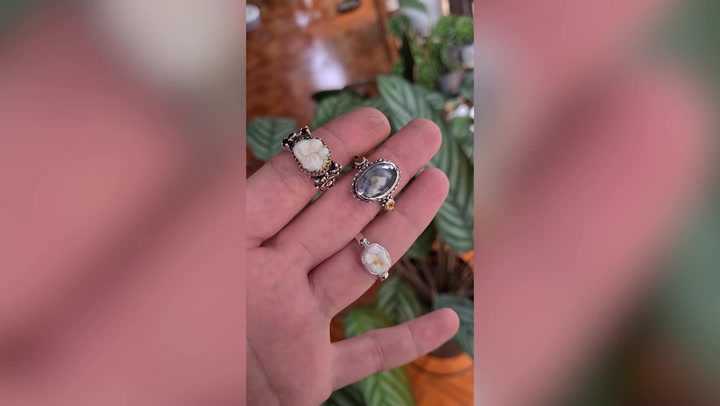 Jeweller makes necklaces and rings from teeth of dead loved ones