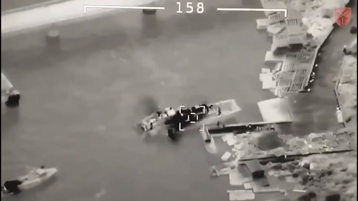 Ukrainan drooni “tuhoaa” venäläisen aluksen, joka toimittaa ohjuksia miehitetylle Snake Islandille – World News
