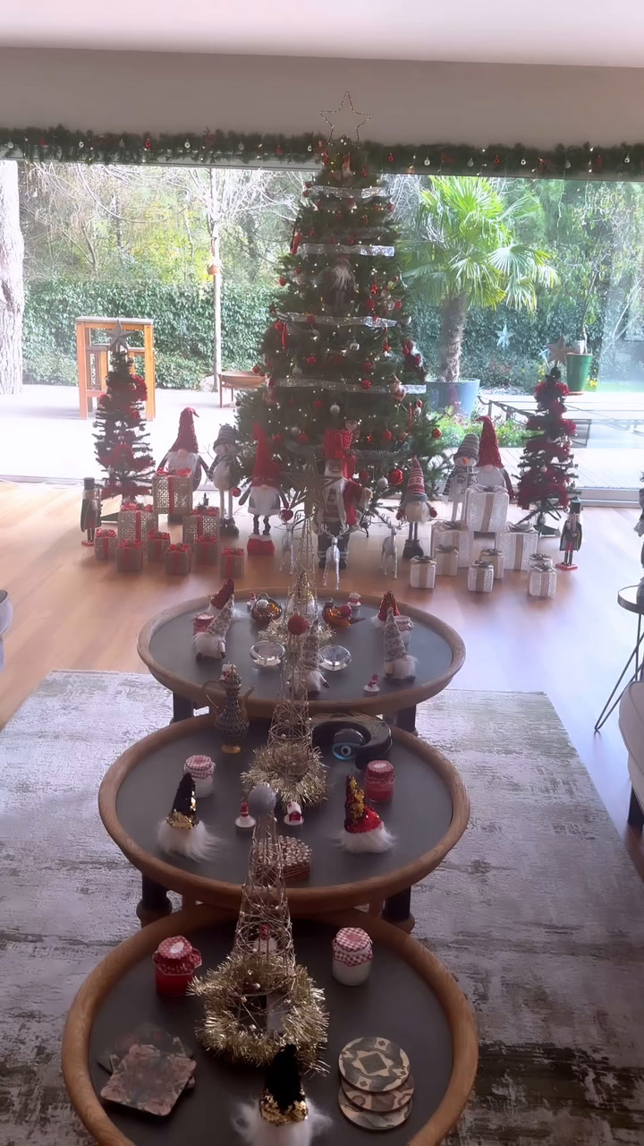 Wanda Nara mostró su casa en Estambul decorada de Navidad