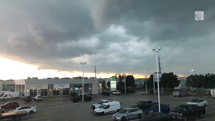 WATCH THIS STORM CLOUD TAKE OVER IN BARRIE