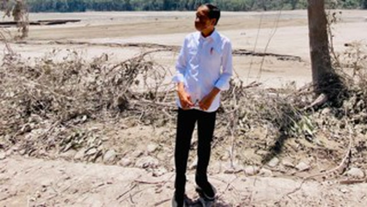 Indonesian president promises to widen volcano evacuation efforts