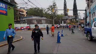 Seguridad en las afueras del estadio nacional para semifinal Olimpia vs Motagua