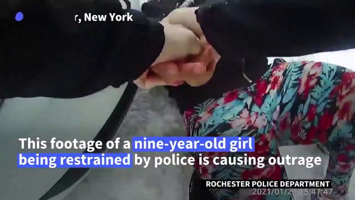 La policía de EEUU esposa y rocía con gas pimeinta a una niña de 9 años - Fuente: AFP