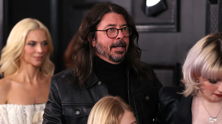 Dave Grohl spent hours cooking for the homeless