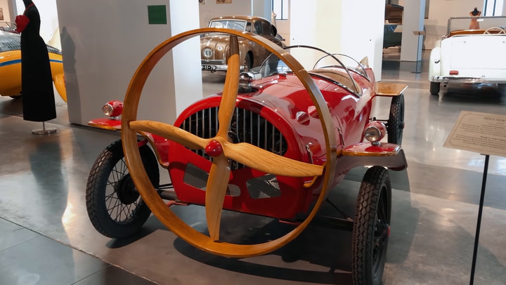 Beautifully Designed Red Classic Car Free Video 