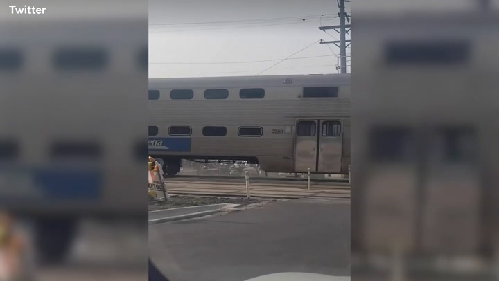 Captan choque fatal de un tren en movimiento y un camión en Chicago