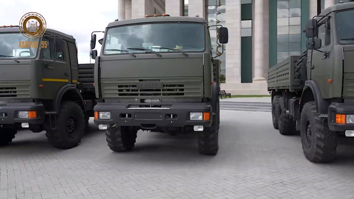 El jefe paramilitar checheno al servicio de Putin reveló que Rusia adquirió  vehículos de guerra en China - Infobae