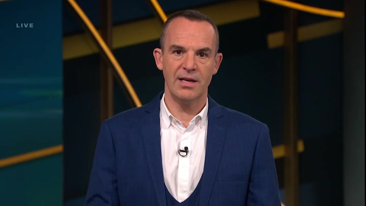 Martin Lewis issues vital debt message to struggling Britons.mp4