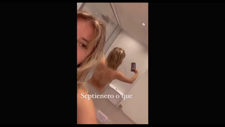 Nati Jota se mostró desnuda frente al espejo