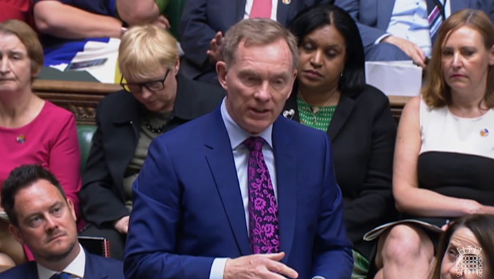 Chris Bryant says Rishi Sunak is 'literally the worst person' to be leading the country.mp4