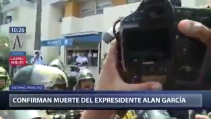 Murió el expresidente peruano Alan García tras dispararse en la cabeza - Fuente: Twitter