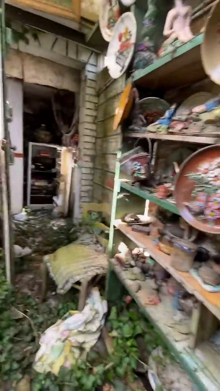 Encontraron una casa abandonada llena de muñecas antiguas. Fuente: @urbexguide