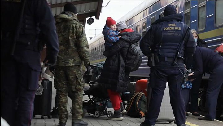 Esta es la travesía de los ucranianos que regresan a pesar de los bombardeos