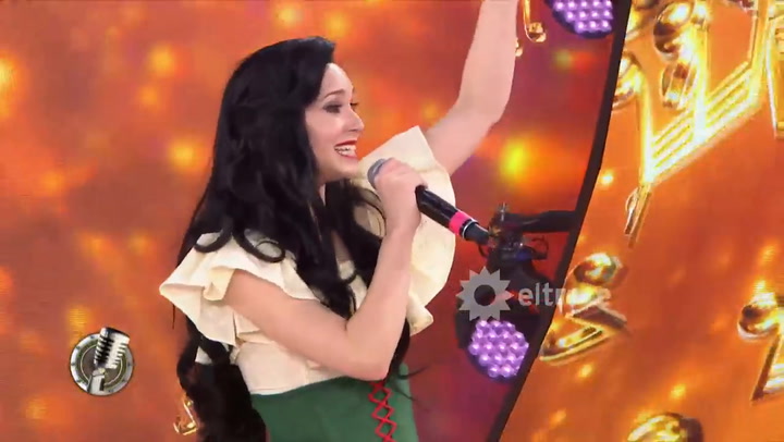 Florencia Anca le cantó 'Bésame mucho' a Karina 'La Princesita'  - Fuente: eltrece