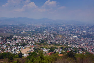 Recomendaciones médicas ante la capa de humo en Tegucigalpa