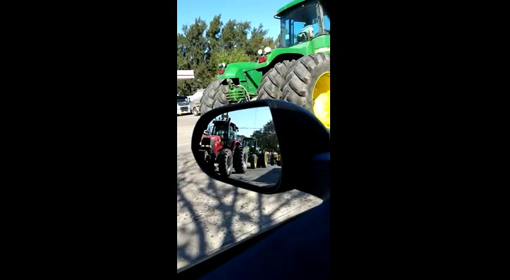 Esto tractorazo en Avellaneda, Santa Fe por el 17A