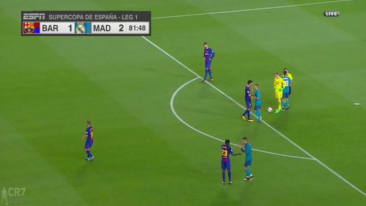 VIDEO: Cristiano Ronaldo recibió cinco fechas de suspensión por empujar al árbitro en Barcelona-Real