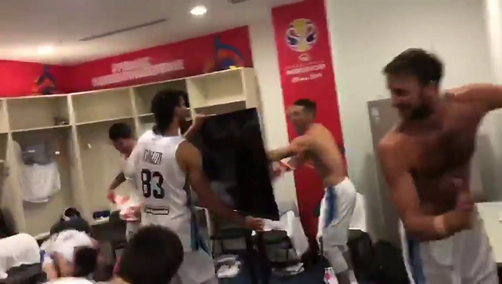 El video del festejo íntimo de los jugadores en el vestuario tras el pase a semifinales