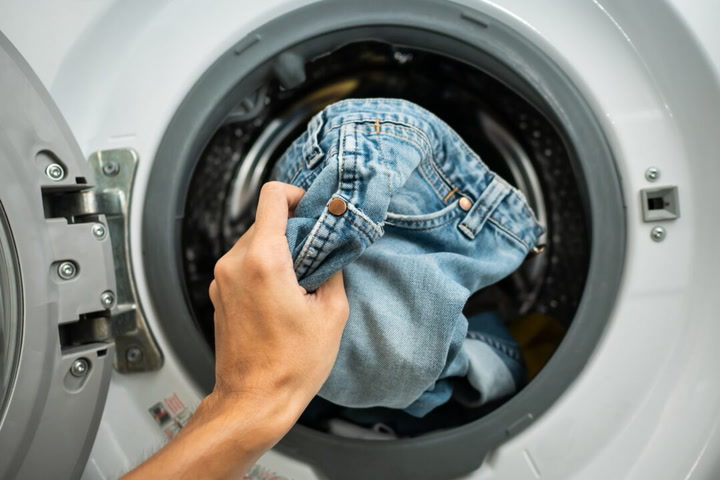 Practical Guide to Doing Laundry While Traveling - All You Need to