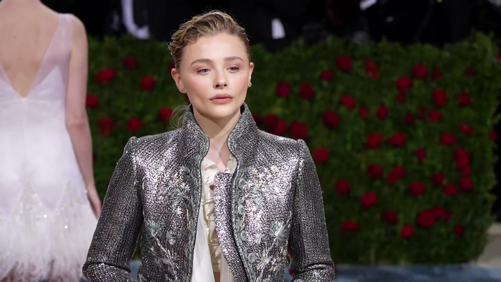 The Addams Family' Star Chloë Grace Moretz Says She Was Really Affected  By Unflattering 'Family Guy' Meme That Used Her Body As A Joke - Bounding  Into Comics