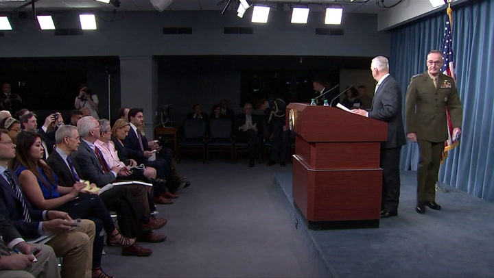 Conferencia de prensa del Secretario de Defensa estaunidense James Mattis - Fuente: Reuters