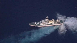 Japón lleva a cabo una misión de búsqueda y rescate tras el accidente del avión militar estadounidense Osprey