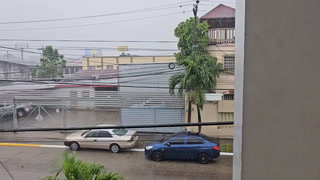 Frente frío desencadena lluvias torrenciales en La Ceiba