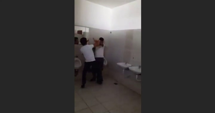 Bullying en Entre Ríos: golpean en el baño del colegio a un chico con discapacidad