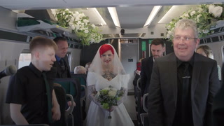 Couple who met on train hold wedding ceremony on moving locomotive 