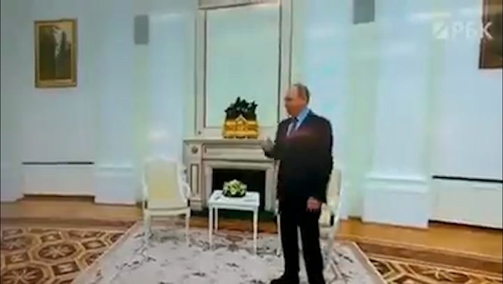 Putin, Beyaz Rusya lideriyle Parkinson söylentileri arasında yeni görüntülü görüşmede kontrolsüz bir şekilde sallandı - Dünya Haberleri