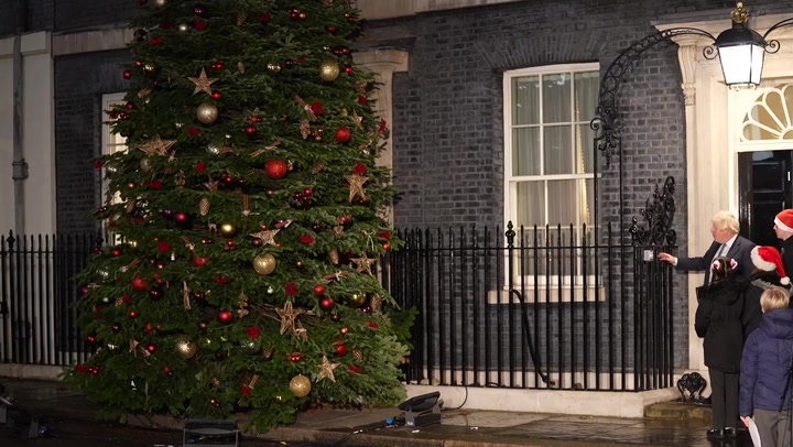 Boris Johnson struggles to turn on Downing Street Christmas lights
