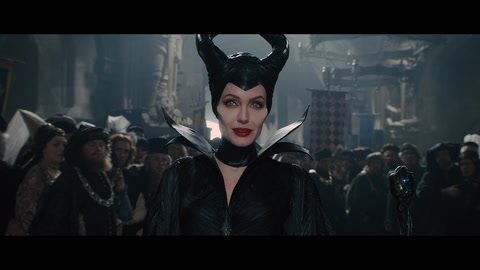 'Maleficent' Preview - Awkward Situation