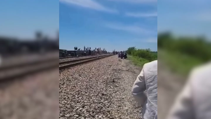 Accidente de Amtrak: 3 personas muertas y al menos 50 heridas