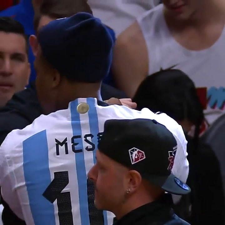 Kyle Lowry, jugador del Miami Heat, vistió una camiseta de Messi en un juego de la NBA