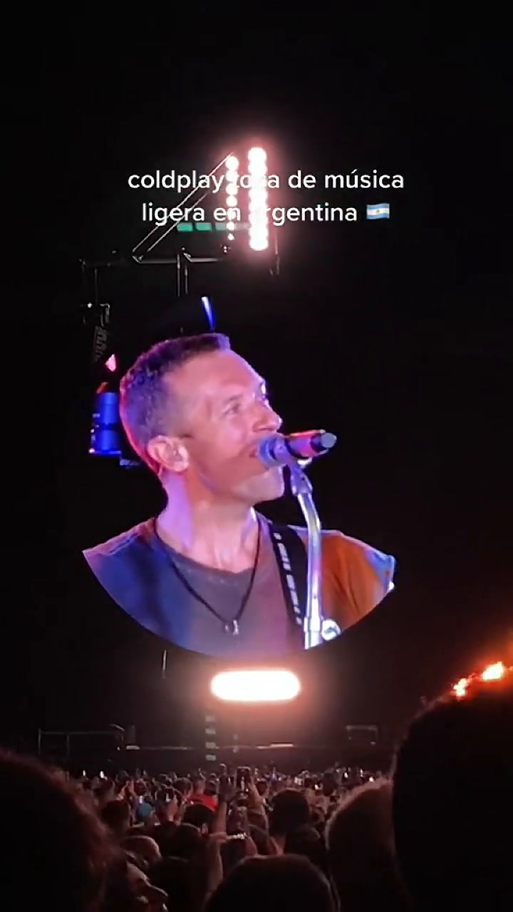 Coldplay tocó 'De música ligera' en su primera fecha en la Argentina (Video: TikTok @notornesg)