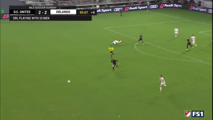 La jugada de Rooney en el minuto 95 que terminó con un gol de Luciano Acosta - Fuente: MLS