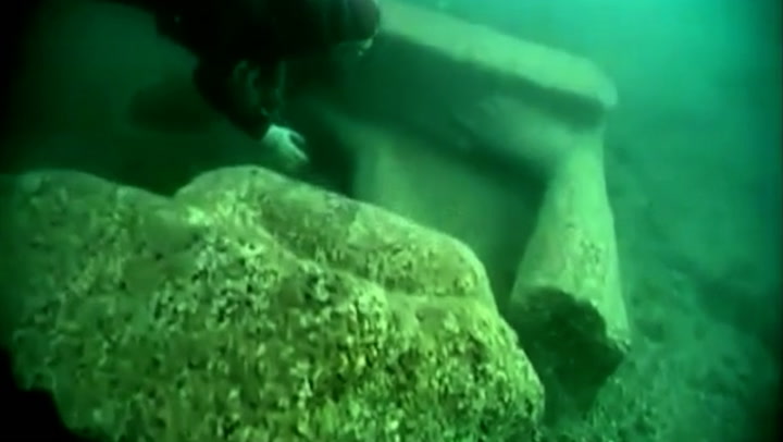 Archaeologists find 2,200-year-old ancient Egyptian shipwreck