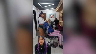 El video viral de la clienta de la peluquería que no quiso pagar y le cortaron las trenzas